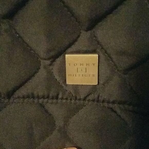 Tommy Hilfiger  - Picture 2 of 5